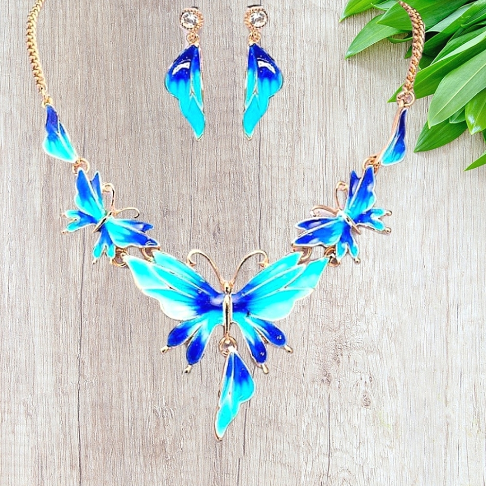 Gold plated crystal sparkly blue Butterfly necklace earrings set